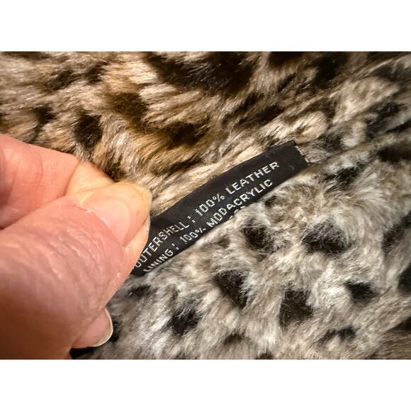 Wilson’s Leather Suede Jacket W/Faux Fur Collar, Sleeve Cuffs & Interior Size XL - Picture 8 of 11